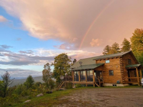 SI INCREDIBLE VIEWS from this log cabin with large deck huge yard fire pit hot tub